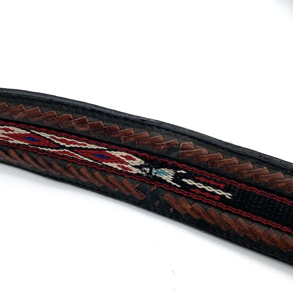 VTG Silver Creek Classics 100% Genuine Leather Canvas Native Print Unisex Belt